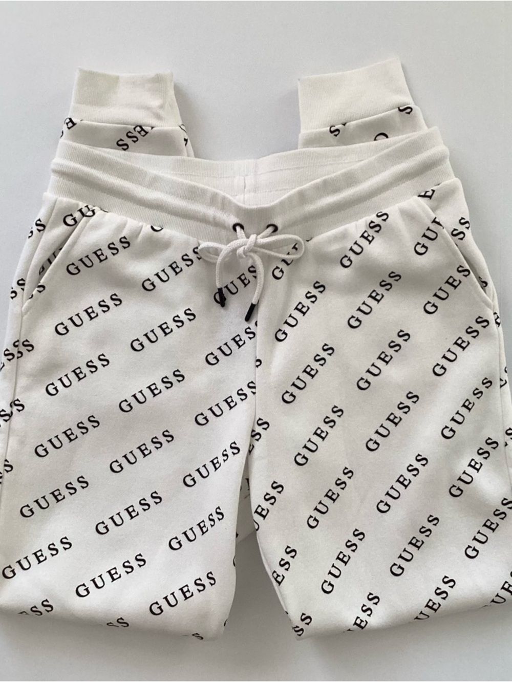 Guess White Dolores Logo Joggers Size Medium NWT